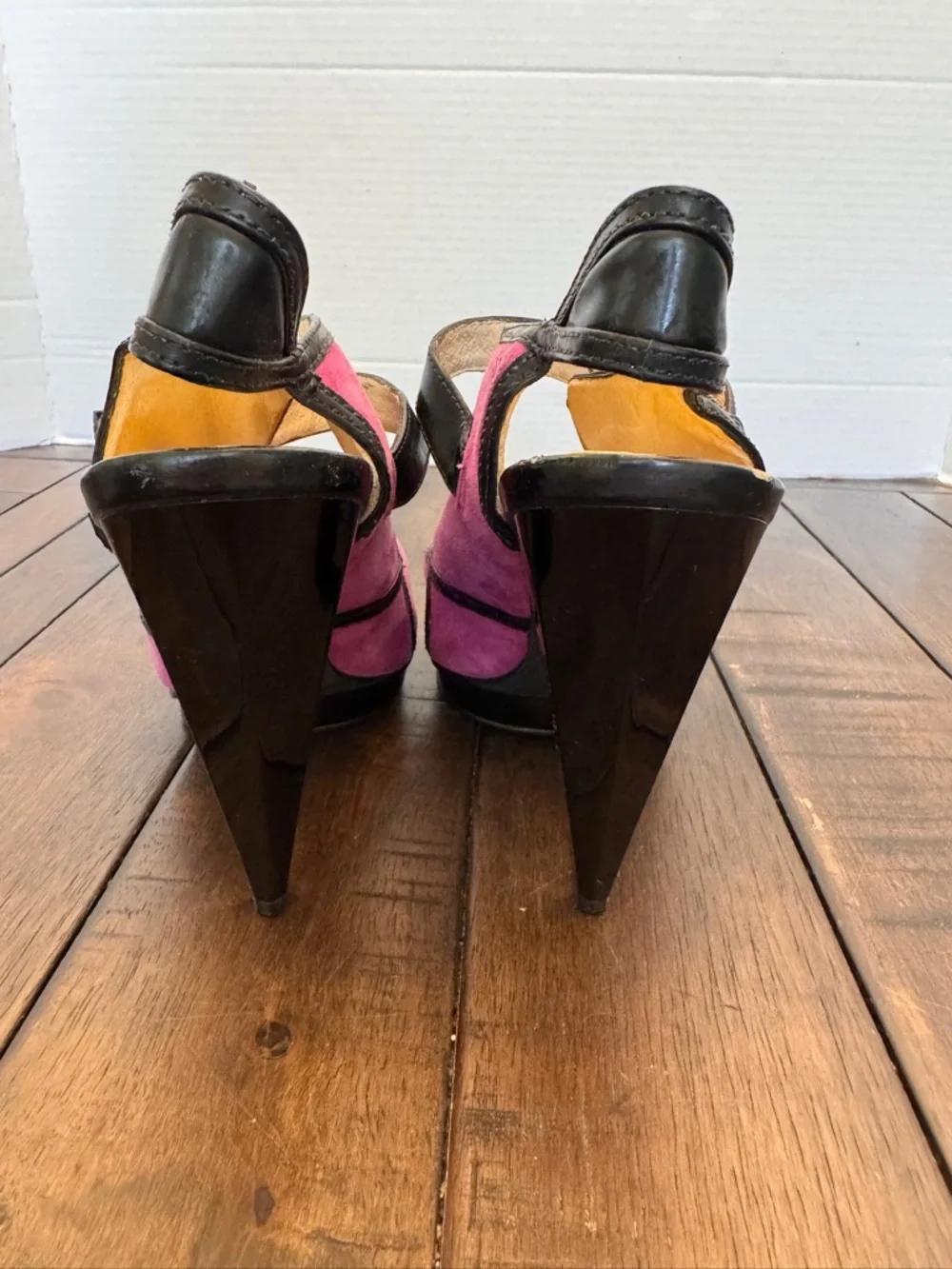 MICHAEL KORS Purple Suede Black Patent Leather Cut-Out Pumps Sz 6.5